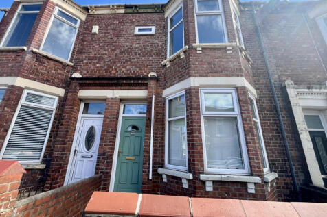 3 Bedroom terraced house , located on Lyndhurst s