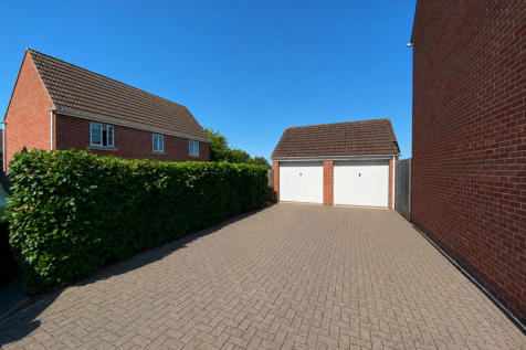 Garage &amp; Driveway