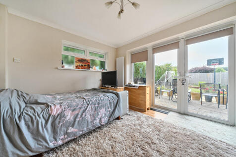 1305862-1-6846fa8...