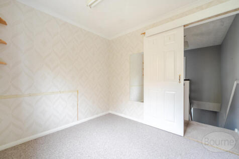 7e690905-0276-49f...