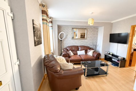 1 bed apartment, Cross Hills