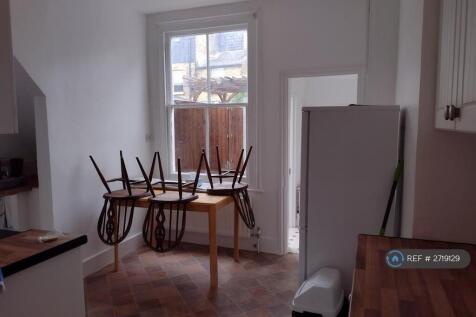 Kitchen, Door To Garden