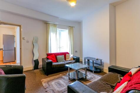 5-bed house on Cyfartha Street, Roath, £2,665/mo
