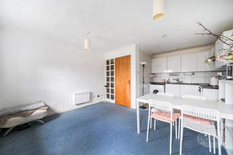 ded62ea8-f3d9-4ac...