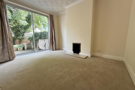 Beaumont Road, Petts Wood photo 3