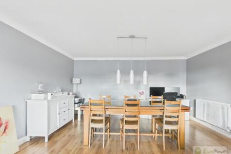 EweMove Mildenhall College Road Dining 3