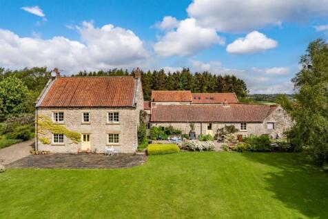 shaw moor house-3.jpg
