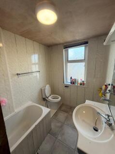 Bathroom T202603241410.jpg