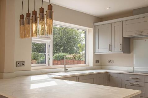Lynn Road, East Winch, King's Lynn photo 5