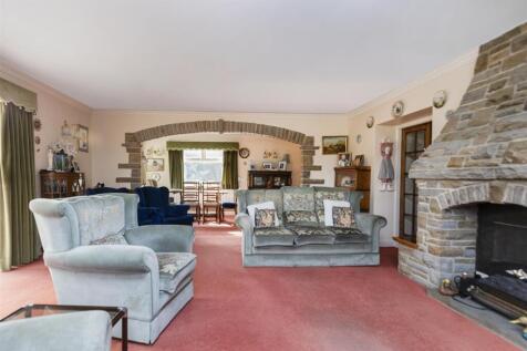 Bramleys Estate Agents - Riley Lane - Kirkburton (