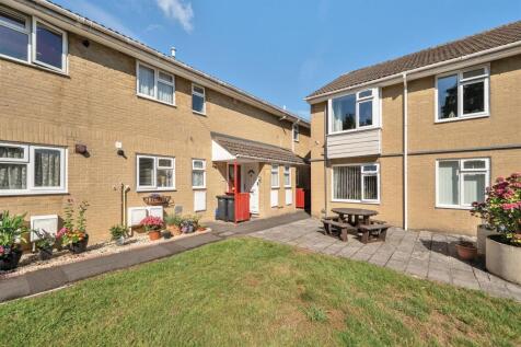 Bristol, BS14 - property photo