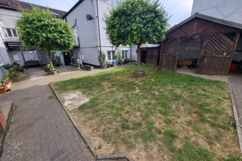 1 bed flat to rent Lathwell Court, Luton LU2