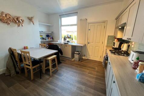 WhatsApp Image 2025-04-07 at 15.15.45.jpeg