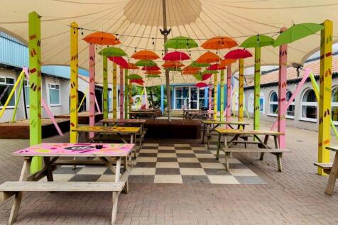 Outdoor Umbrella Undercover.jpg