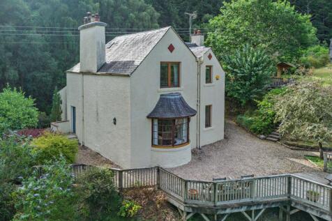The Manse, Foyers