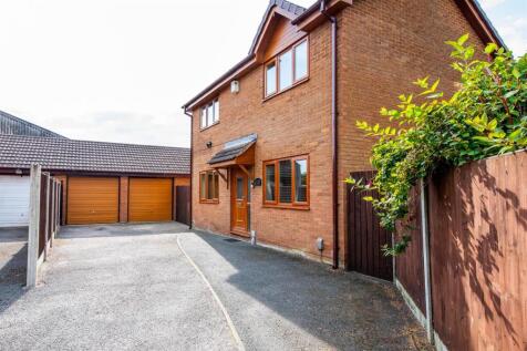 Driveway/Garages