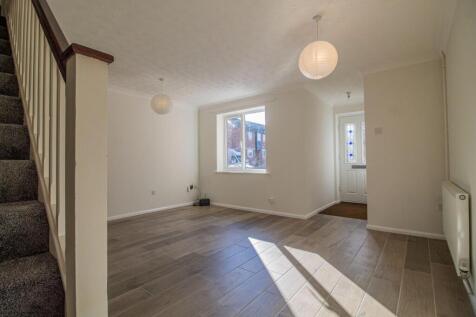 15 Brackenwood Crescent [Sitting Room] 01.jpg