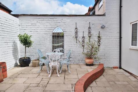 10 Whitehorse Street Hereford (10).jpg