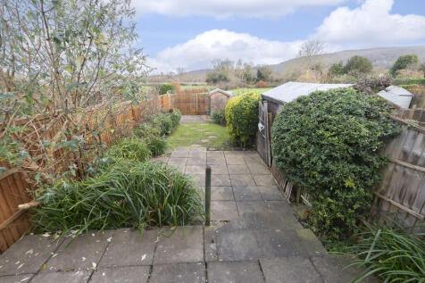 29 Shaw Green Lan...