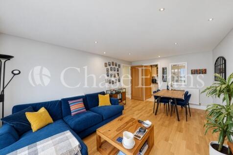 Studley Court, 5 Prime Meridian Walk, Canary Wharf, London, E14 photo 4