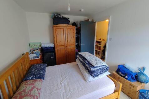 Bedroom (2)