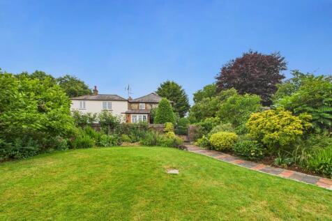 CAM02909G0-PR0442-STILL018