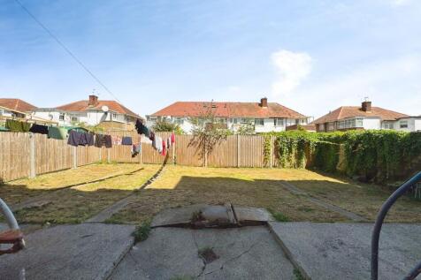 Davidson Frost-Wellings, DFW, Everton Court, Garde