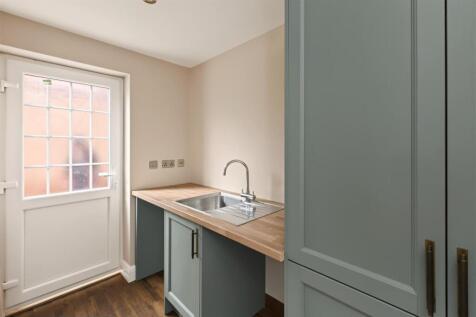 Farmhouse-close-23.jpg