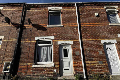 Two Bed Terraced House To Let