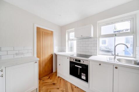 Totland Road, Brighton, East Sussex, BN2 photo 3