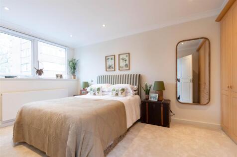 bedroom 5.jpg