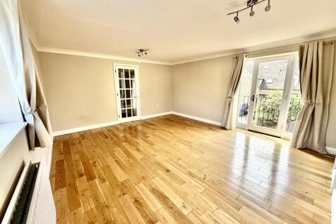 Waine Rush View, WITNEY photo 5