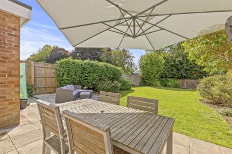 22 The Pastures, HP13 5LZ-11.jpg