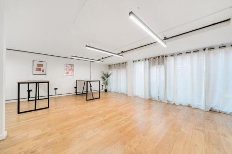 1300527186839fe5a9f79eARW 6.jpg