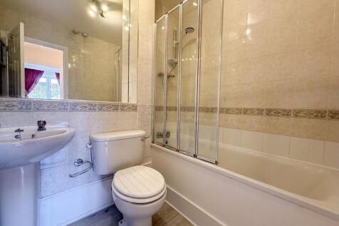 Hanson Close, Beckenham, BR3 photo 5