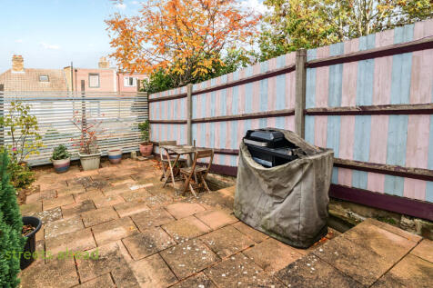 fde684c1-2c5b-487...