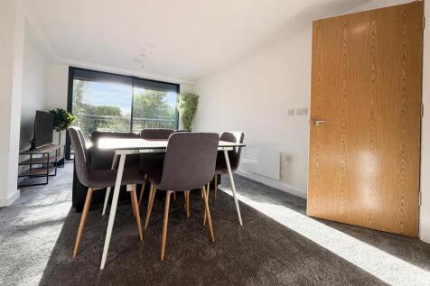 Willow Court, Ford Lane, Salford photo 5