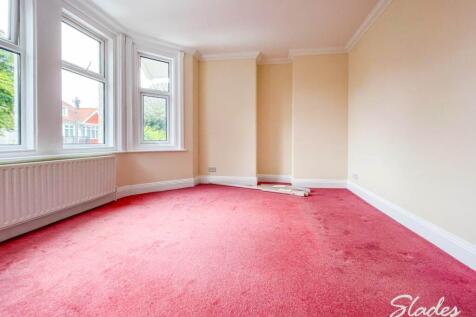 5 2 Bracken lounge m