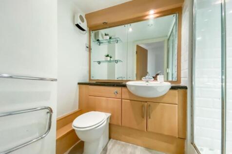 Main Shower Room