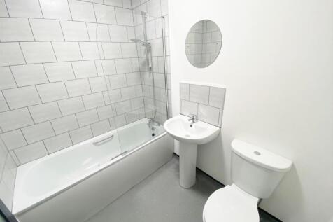 151 Chorley Old Road, Bolton photo 4
