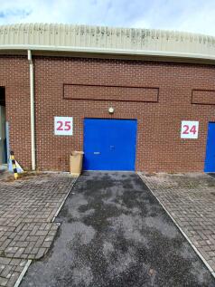 External view of Unit 25 Saltash Business Park to let