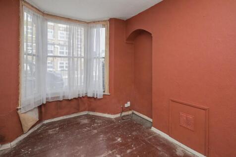 Ground &amp; First Floor Flats, 19 Halstow Road, Greenwich, London, SE10 0LD