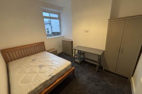 Summerfield Avenue, Heath, Cardiff photo 5