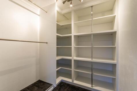 Walk-In Wardrobe