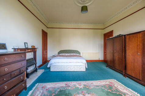 5 bed, 2 bath House in Glasgow - Photo 34