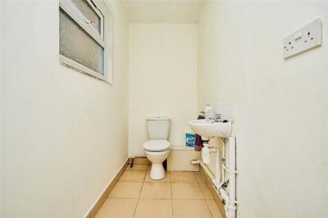 Wc/Utility Room