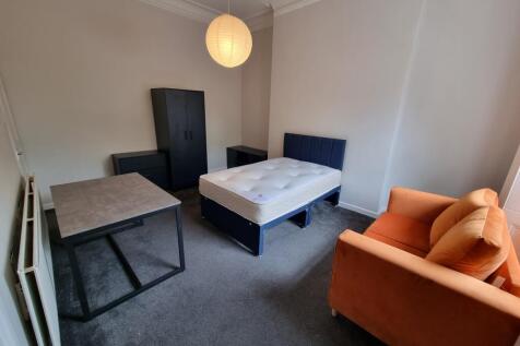 Flat 2, 4 Beauchamp Hill, Leamington Spa photo 3