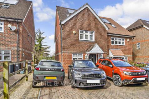 Driveway/Parking