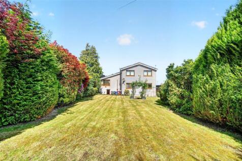 Rear Garden 2.jpg