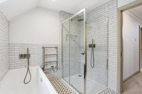 1578342896 - 5 Amberwood Grove -45.jpg